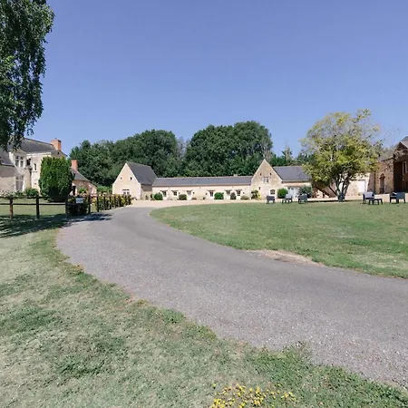 Logis De Poellier בית הארחה