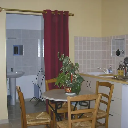 Logis De Poellier Nyaraló *