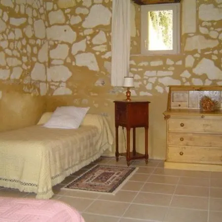 Logis De Poellier Konukevi 3*