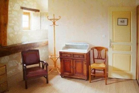 Logis De Poellier 度假居 *